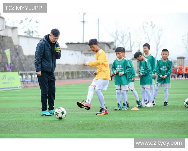 儿童足球启蒙之旅助力孩子全面发展与健康成长